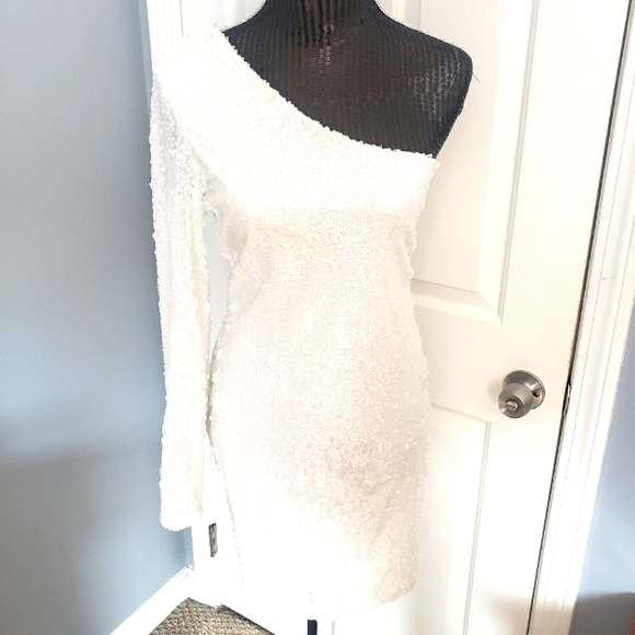 🏝3for$25 Charlotte Russe Sequin Dress - Picture 1 of 5